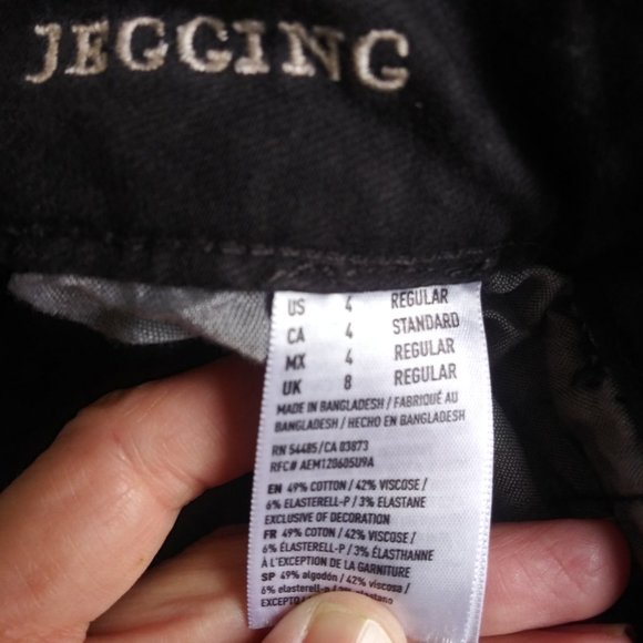 Black American Eagle Super Stretch X. Skinny Jeggings Size 4 Distressed - Picture 8 of 9